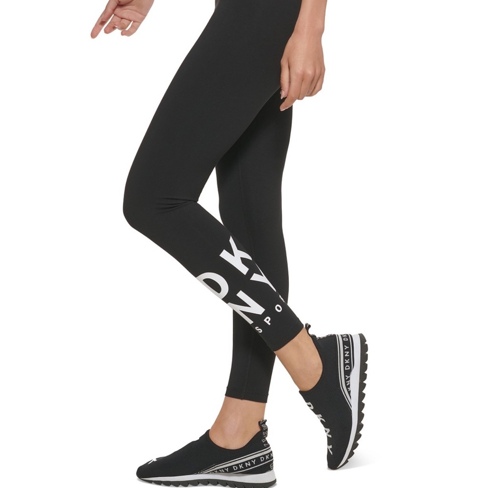 NWT!! DKNY Sport
Women's Logo Full-Length Leggings
